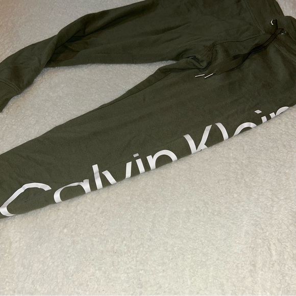 Calvin Klein Joggers Green Small - Picture 2 of 3